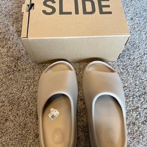 Authentic Yeezy pure slide